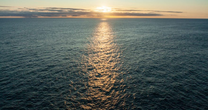 Rinnovabili • Allarme Copernicus: oceani più caldi a ritmi record, livello del mare sale di 4,2 mm l'anno