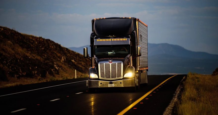 Rinnovabili • elezioni-midterm-stati-uniti-diesel-benzina-trump