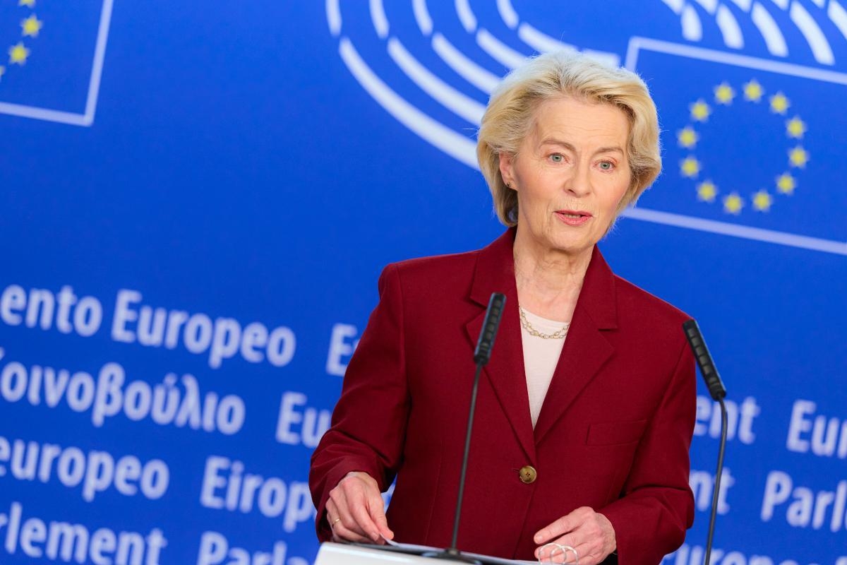 Rinnovabili • Von der Leyen rilancia l'Unione dell'energia: reti e interconnessioni contro i prezzi alti