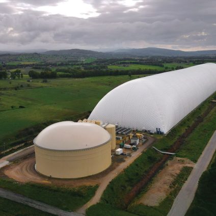 Rinnovabili • Energy Dome inaugura il nuovo hub a Piacenza: da qui la CO2 Battery punta ai mercati mondiali