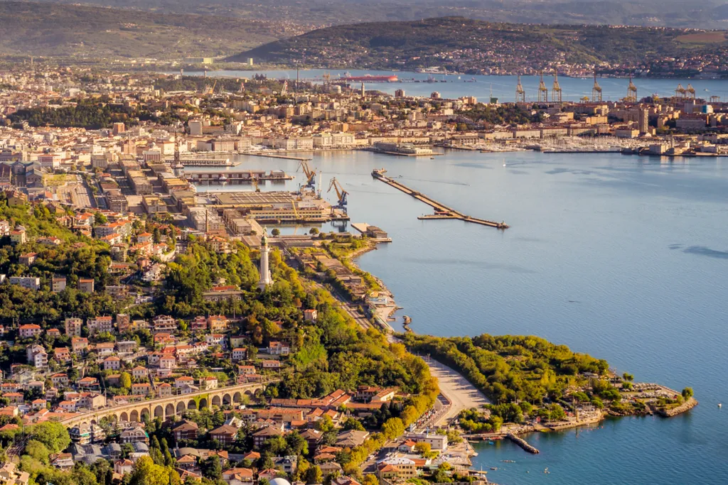 AcegasApsAmga e Siemens: oltre un secolo di innovazione al servizio della rete elettrica di Trieste