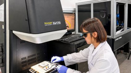 Rinnovabili • Celle solari in perovskite a prova di sauna, resistono a 85 °C e 85% di umidità