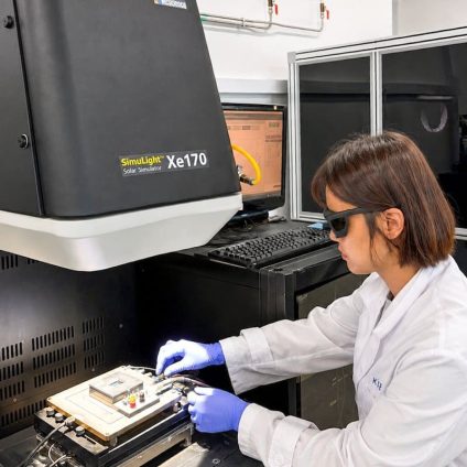 Rinnovabili • Celle solari in perovskite a prova di sauna, resistono a 85 °C e 85% di umidità