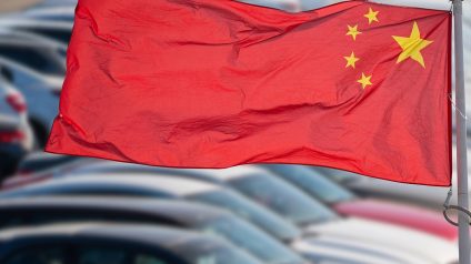 Rinnovabili • Europa convince la Cina a dimezzare l'export di ibride