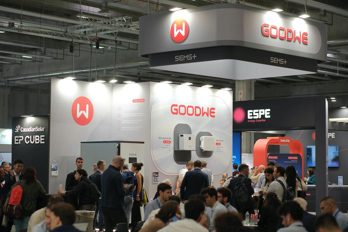 Rinnovabili • GoodWe presenta la nuova soluzione ESA All-in-One a Solar & Storage Live Italia: l'era dell'energia integrata
