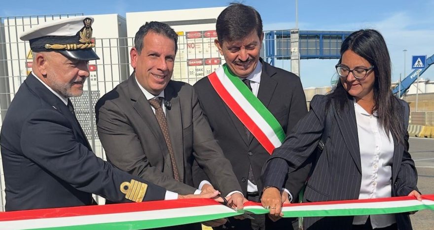 Rinnovabili • Green Ports, inaugurati a Civitavecchia gli impianti fotovoltaici e i sistemi di accumulo del Network portuale laziale