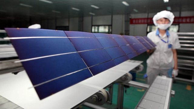 Rinnovabili • La Cina alza la scure sulle esportazioni di tecnologie fotovoltaiche