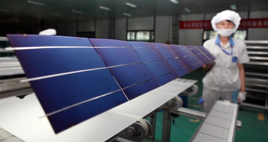 Rinnovabili • La Cina alza la scure sulle esportazioni di tecnologie fotovoltaiche