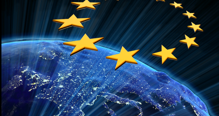 Rinnovabili • Transizione elettrica, l'UE inizia a correre verso le auto elettriche